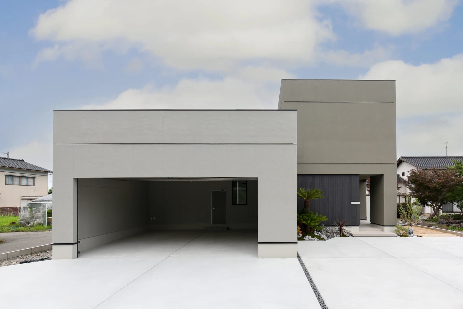 インナーガレージのある家元の施工事例